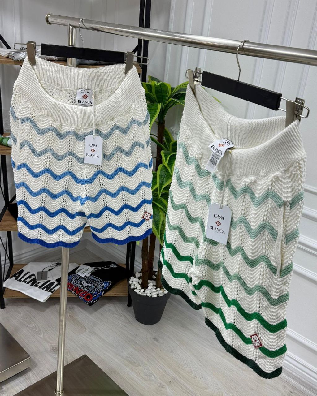 ensmble old moeny CA